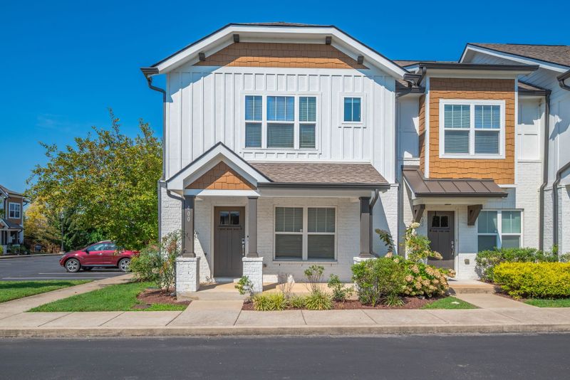 400 West Mill Dr, Nashville, TN 37209