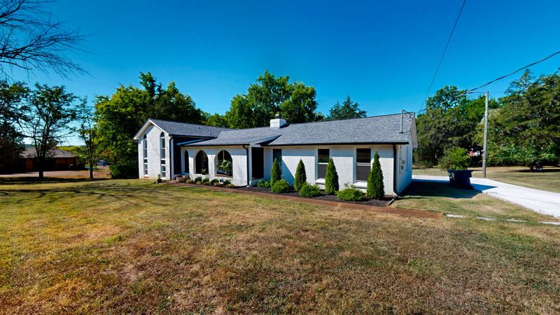4111 W Hamilton Rd, Nashville, TN 37218