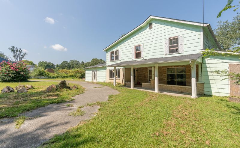 127 Summitt St, Rossville, GA 30741