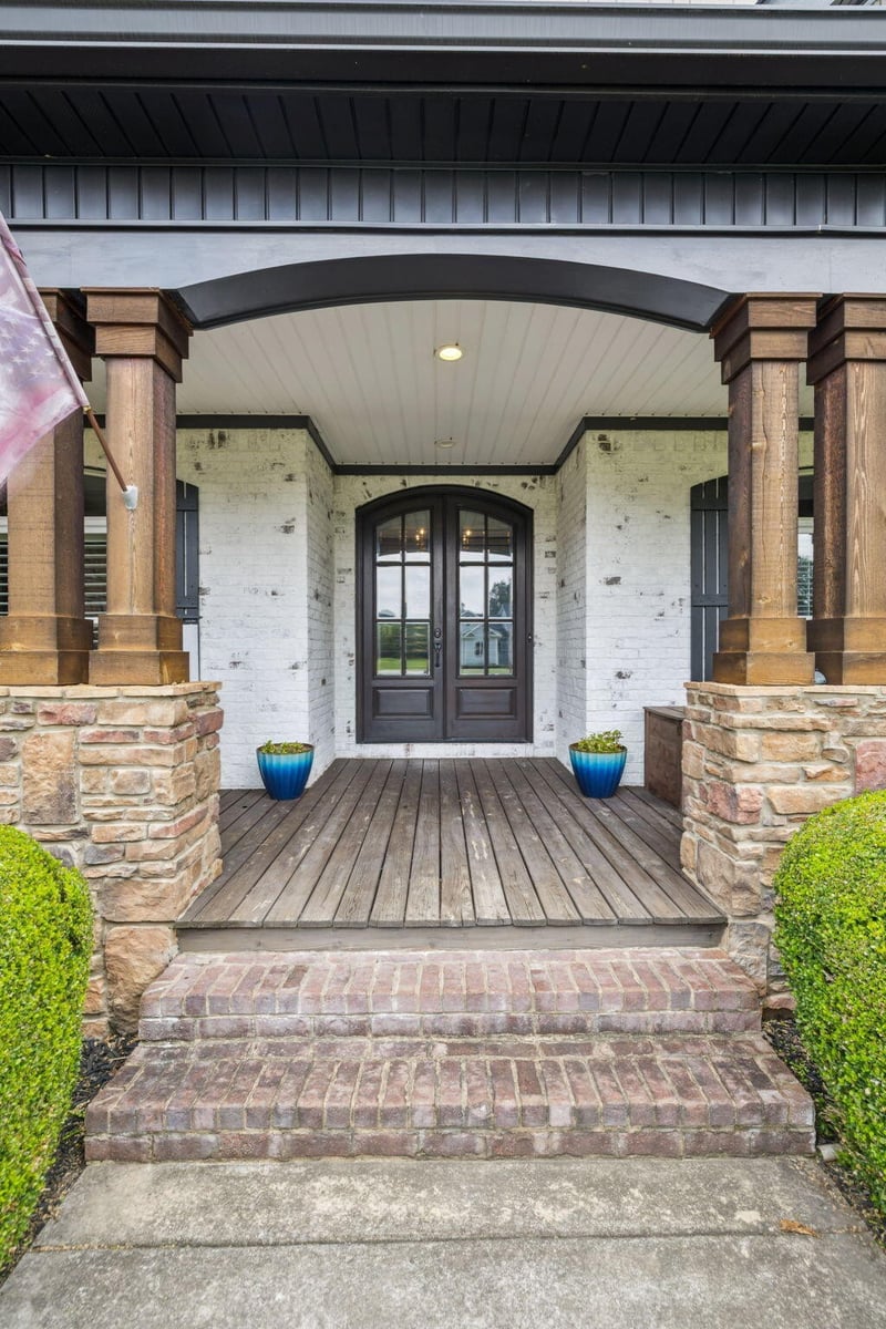 220 Windy Hill Dr, Rocky Face, GA 30740