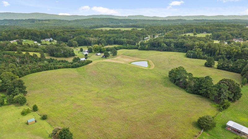 450 Arnold Ln, La Fayette, GA 30728