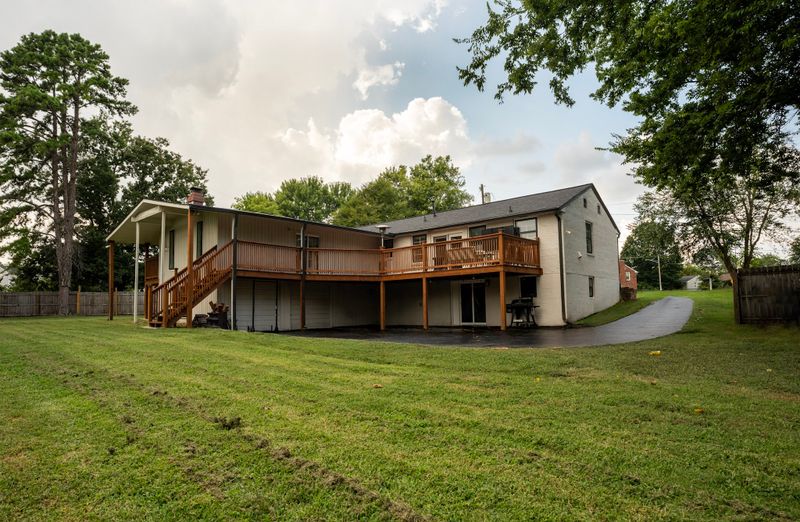 423 Lynn Ct, Nashville, TN 37211