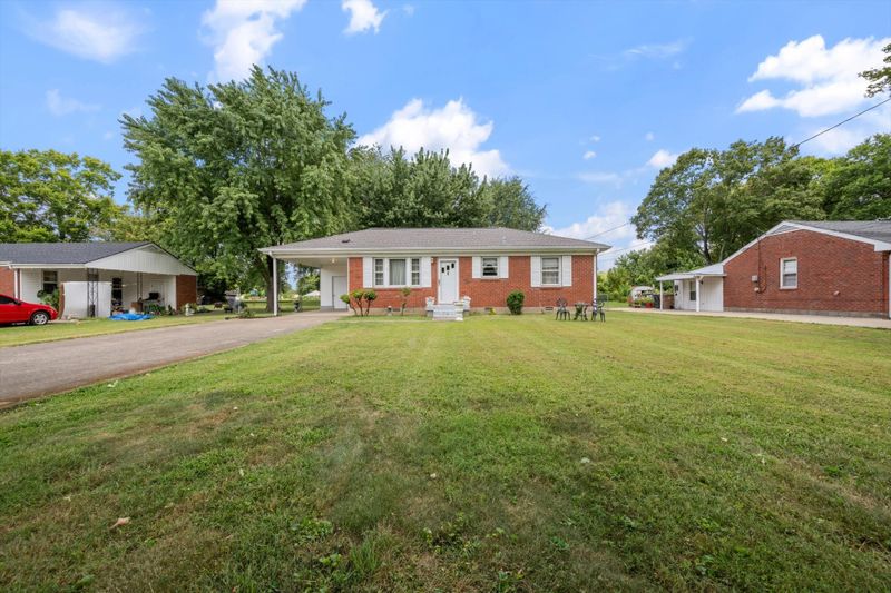 386 Melpar Dr, Nashville, TN 37211