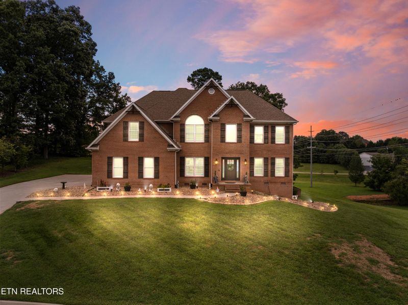 12618 Comblain Rd, Knoxville, TN 37934