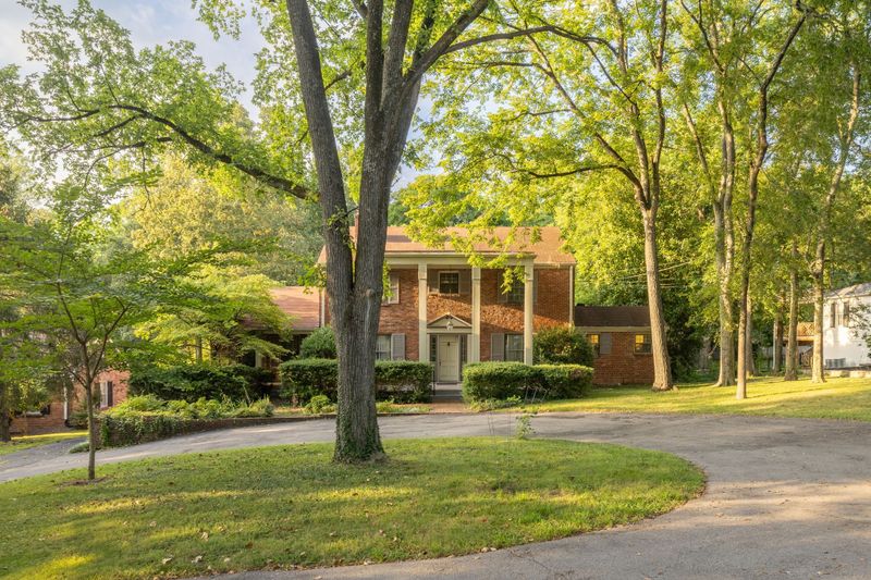 3604 Woodmont Blvd, Nashville, TN 37215