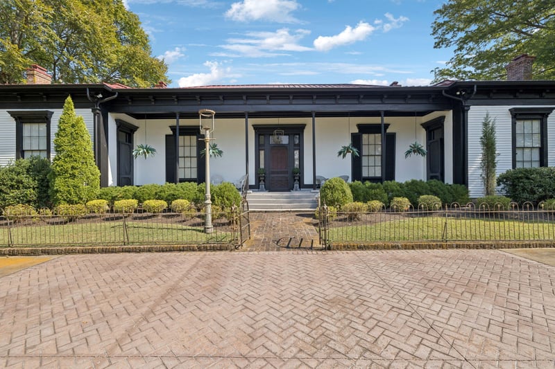 1512 Williamsport Pike, Columbia, TN 38401