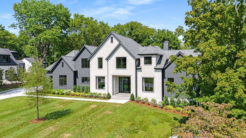 894 Van Leer Dr, Nashville, TN 37220