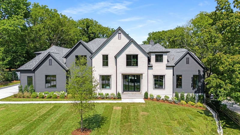 894 Van Leer Dr, Nashville, TN 37220
