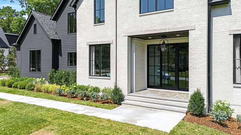 894 Van Leer Dr, Nashville, TN 37220