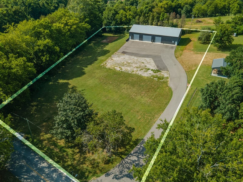 1060 S Cross Bridges Rd, Mount Pleasant, TN 38474