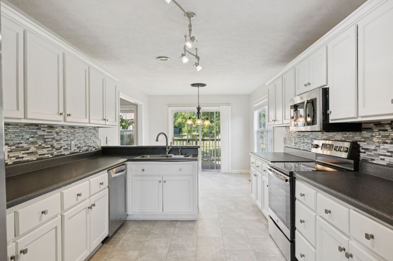 1013 Wigan Dr, Murfreesboro, TN 37130