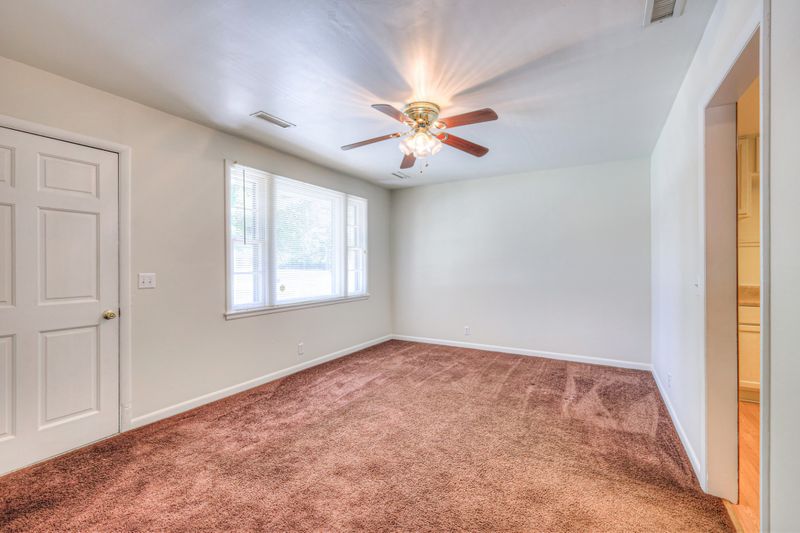 1018 Hunt St, Murfreesboro, TN 37130