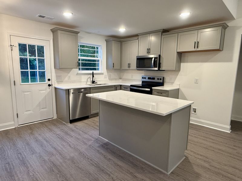 822 Pitt Ave, Springfield, TN 37172