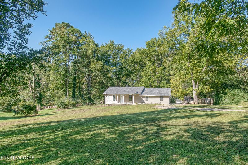 4811 Ne Seminole Rd, Knoxville, TN 37918