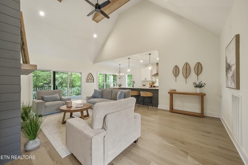 208 Mialaquo Cir, Loudon, TN 37774