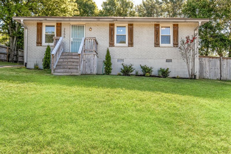 2505 Oakwood Ave, Nashville, TN 37207