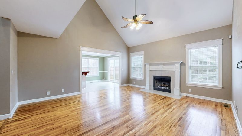102 Winter Wood Dr S, Murfreesboro, TN 37129