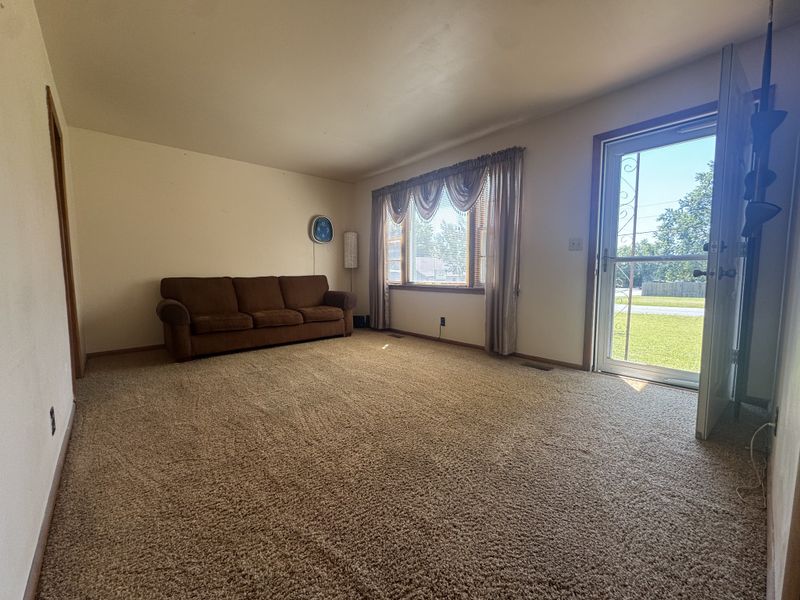 319 E Forrest Ave, Lebanon, TN 37087