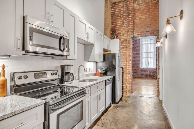 1350 Rosa L Parks Blvd #351, Nashville, TN 37208