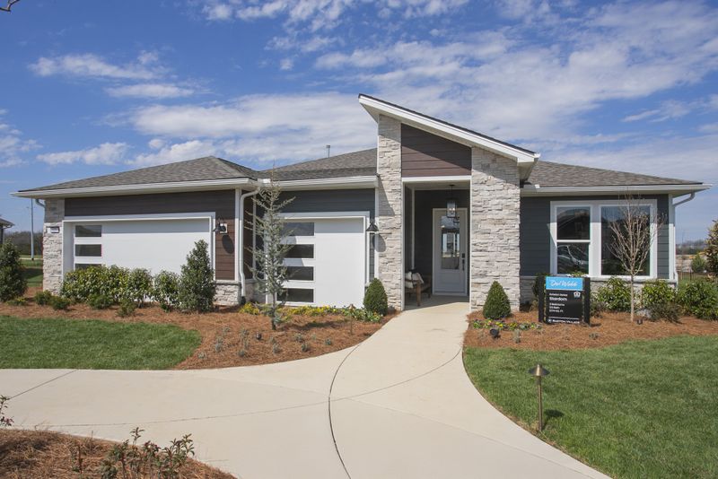 19 Pinnacles Ln, Lebanon, TN 37090