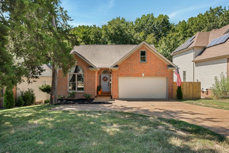 814 Percy Warner Blvd, Nashville, TN 37205