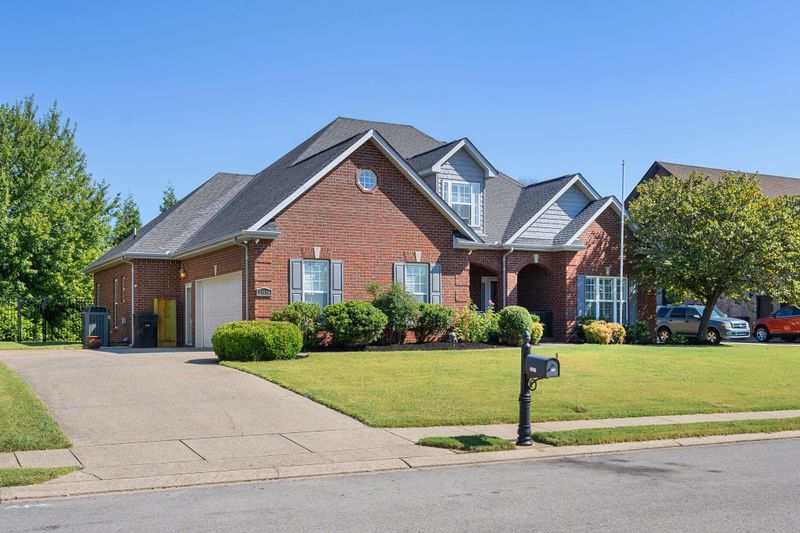 2818 Silver Springs Ct, Murfreesboro, TN 37128