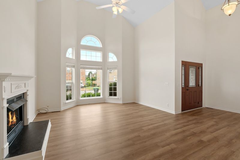 652 Sugar Mill Dr, Nashville, TN 37211