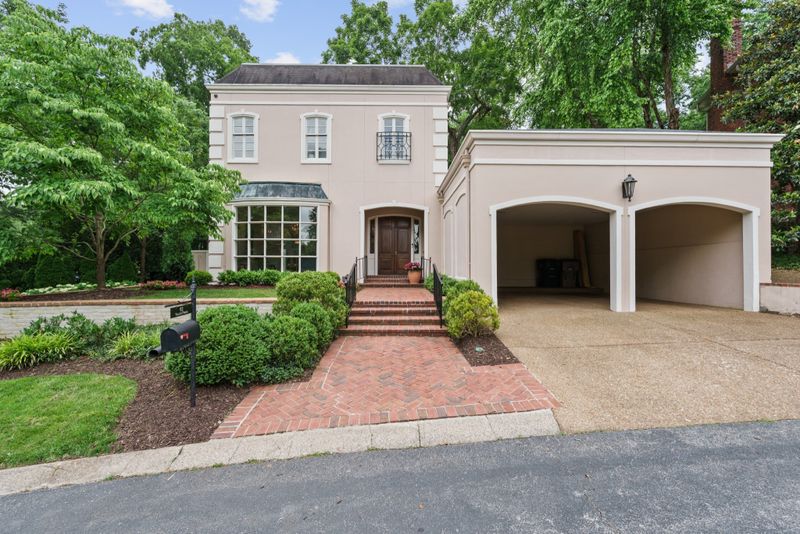 92 Valley Frg, Nashville, TN 37205