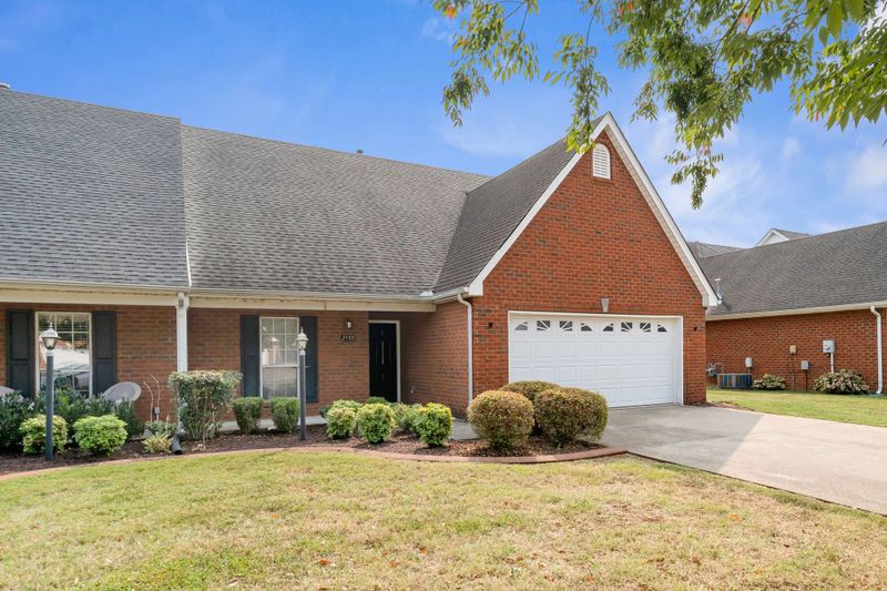 2555 Shinnecock Ct, Murfreesboro, TN 37127