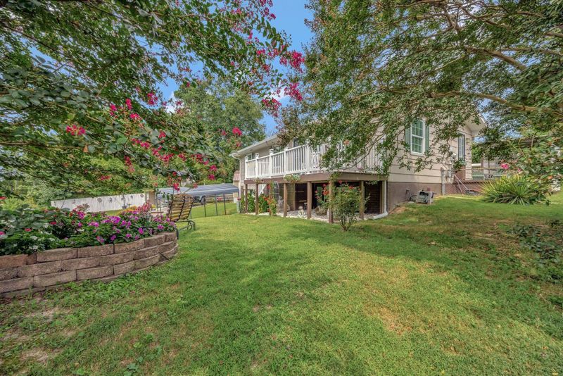 587 Holcomb Rd, Ringgold, GA 30736