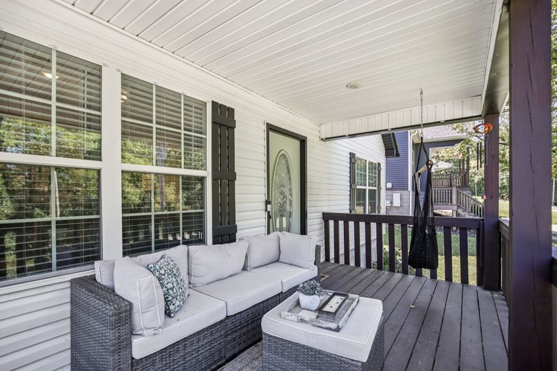 1122 Taylor Town Rd, White Bluff, TN 37187