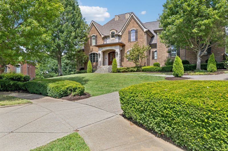 9256 Wardley Park Ln, Brentwood, TN 37027