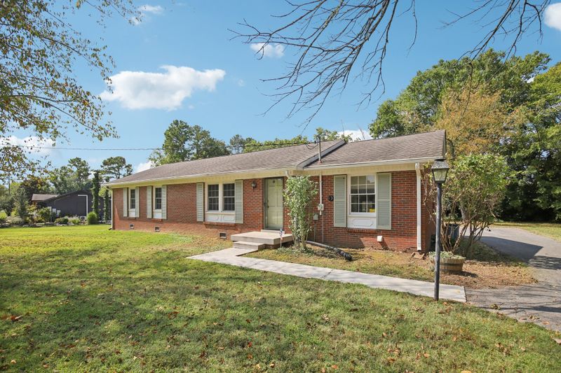517 Meadowgreen Dr, Franklin, TN 37069