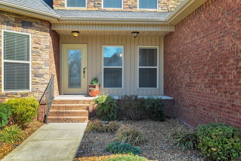 2726 Wynthrope Hall Dr, Murfreesboro, TN 37129