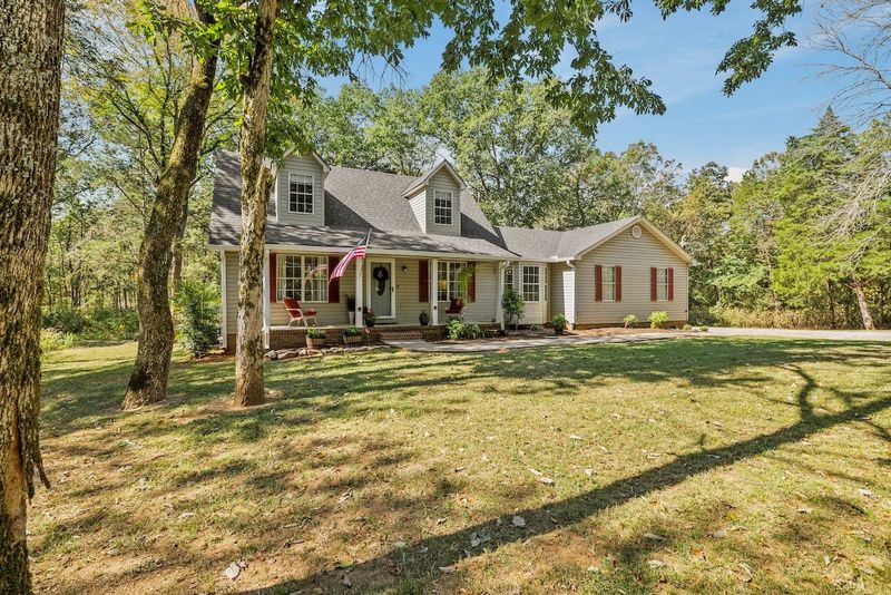 6519 Burnt Knob Rd, Murfreesboro, TN 37129