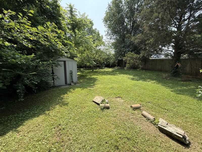 2416 24th Ave N, Nashville, TN 37208