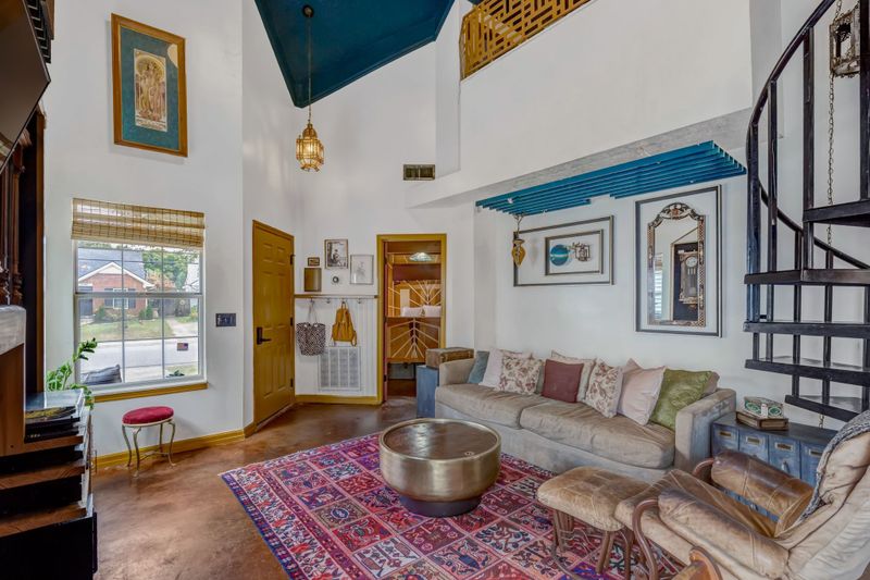 2735 Penn Meade Dr, Nashville, TN 37214