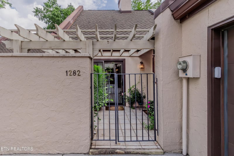 1282 Burgandy Pl, Knoxville, TN 37919