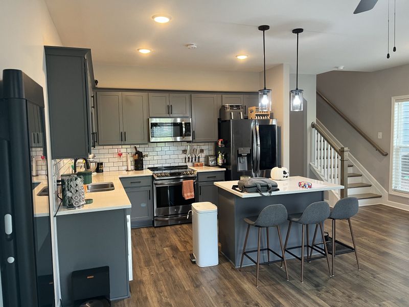 272 Holywell Dr, Gallatin, TN 37066