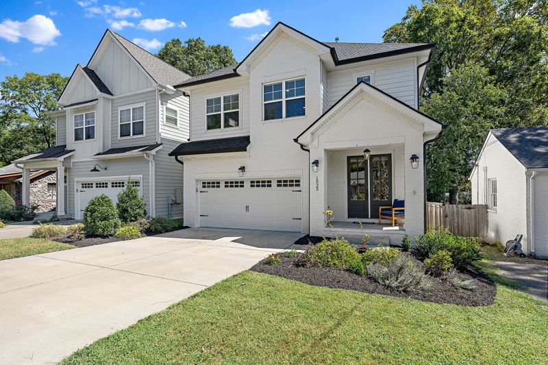 1525 Preston Dr, Nashville, TN 37206