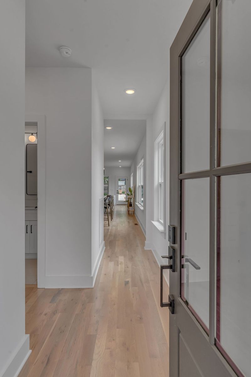 1721B Pecan St, Nashville, TN 37208