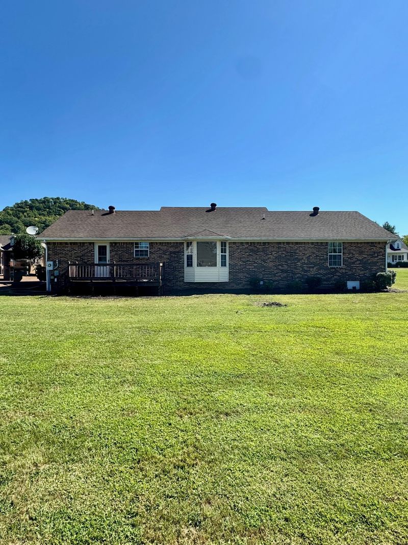 24 Crescent Blvd, Carthage, TN 37030