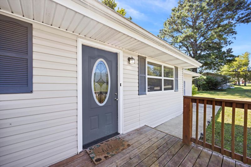 792 S Mack Smith Rd, Rossville, GA 30741