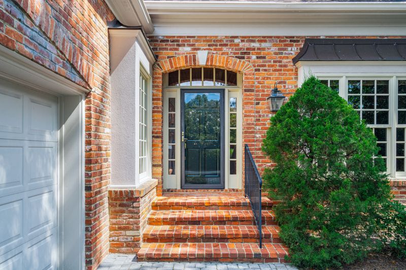 433 Prestwick Ct, Nashville, TN 37205