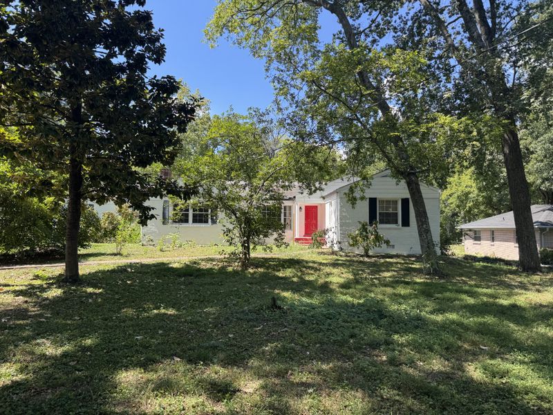 707 N Graycroft Ave, Madison, TN 37115