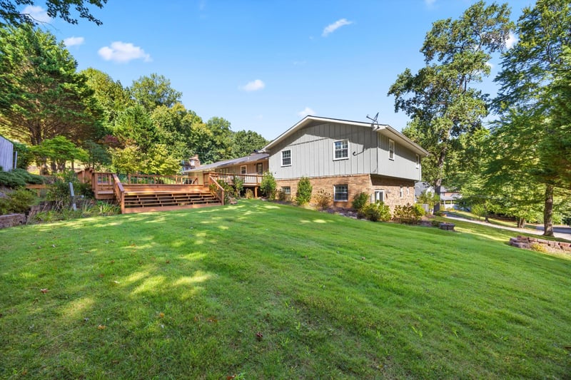 2207 Mathis Ln, Dalton, GA 30720