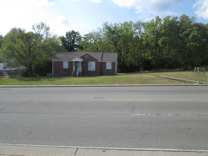 2401 Buena Vista Pike, Nashville, TN 37218