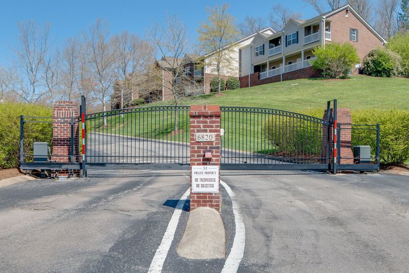 6820 Highway 70 S #407, Nashville, TN 37221
