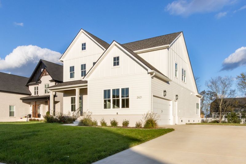 2621 Colleen Dr, Murfreesboro, TN 37128