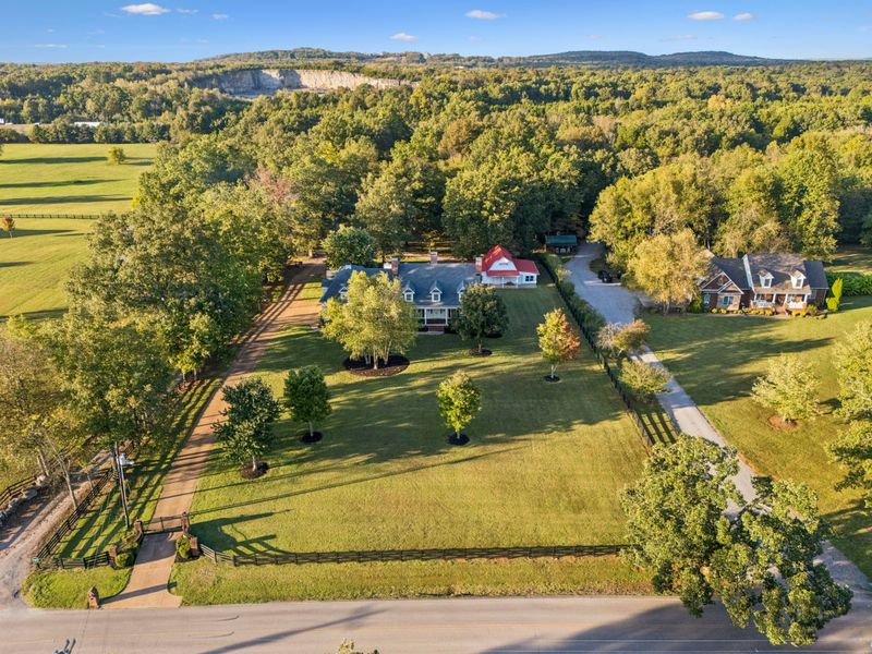 4420 Shores Rd, Murfreesboro, TN 37128
